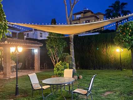 Chalet en venta en La Zubia