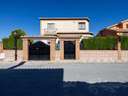 Chalet en venta en Cúllar Vega