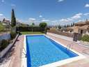 Casa en venta en La Zubia
