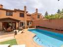 Chalet en venta en La Zubia