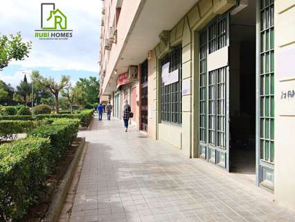 Local comercial en venta en Granada