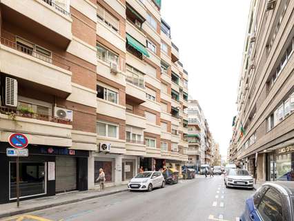 Piso en venta en Granada, rebajado