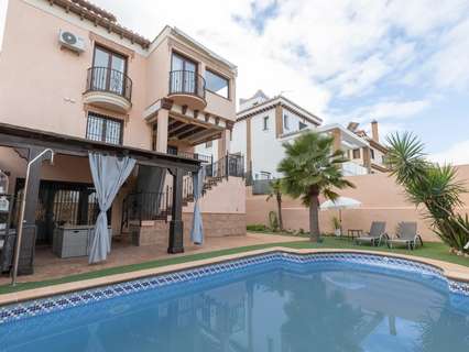 Casa en venta en La Zubia