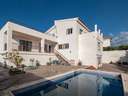 Chalet en venta en La Zubia