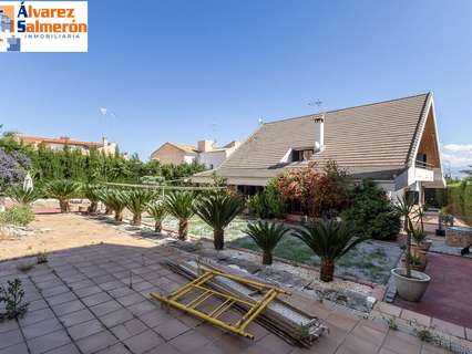 Chalet en venta en Las Gabias