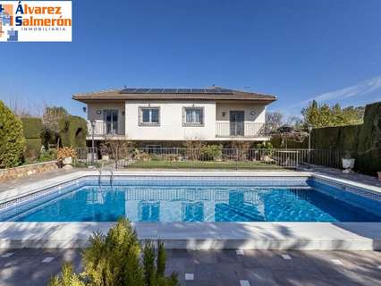 Chalet en venta en Atarfe