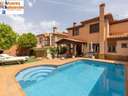 Chalet en venta en La Zubia