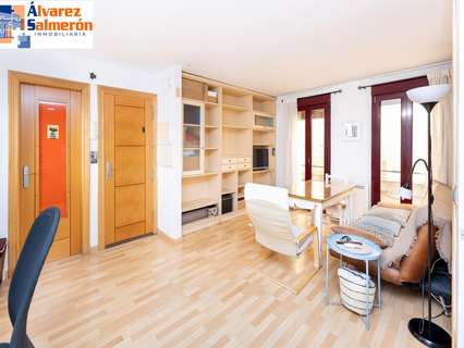 Apartamento en venta en Granada