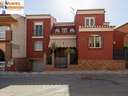 Chalet en venta en Vegas del Genil