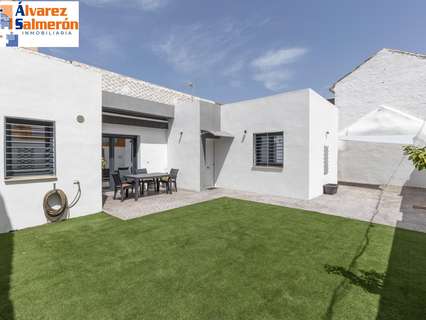 Casa en venta en La Zubia