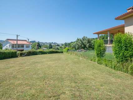 Parcela rústica en venta en Cambre