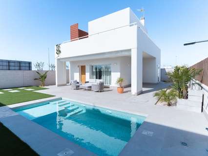 Villa en venta en Pilar de la Horadada