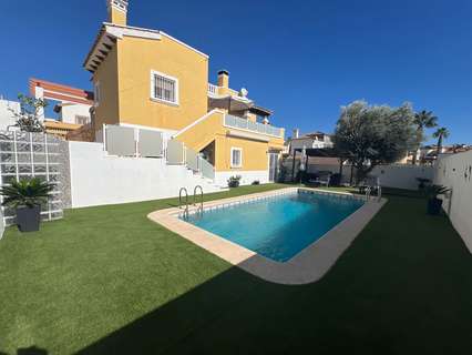 Villa en venta en Orihuela Villamartín