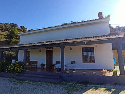 Casa rústica en venta en Casabermeja
