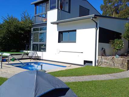 Villa en venta en Pontevedra