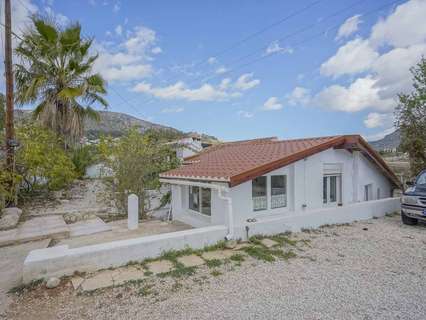 Villa en venta en Alcalalí