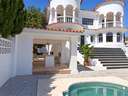 Chalet en venta en Benalmádena