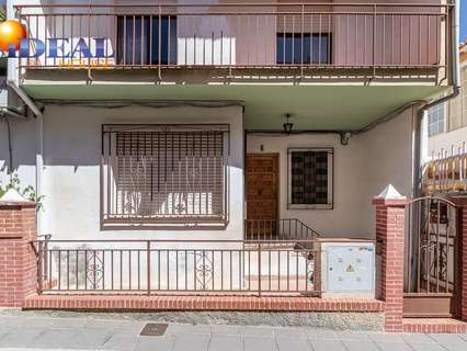 Casa en venta en La Zubia, rebajada