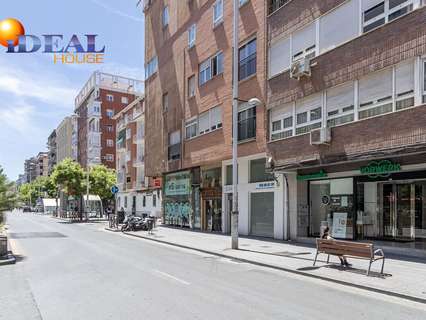 Local comercial en venta en Granada rebajado