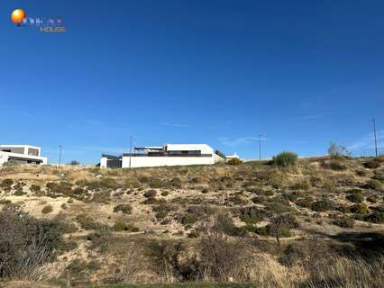 Parcela rústica en venta en La Zubia