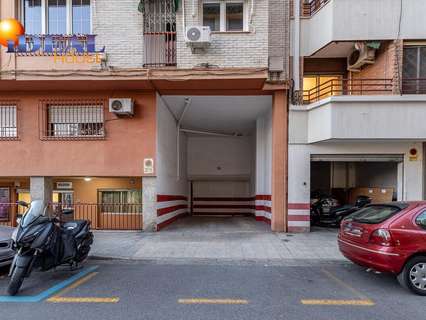 Plaza de parking en venta en Granada