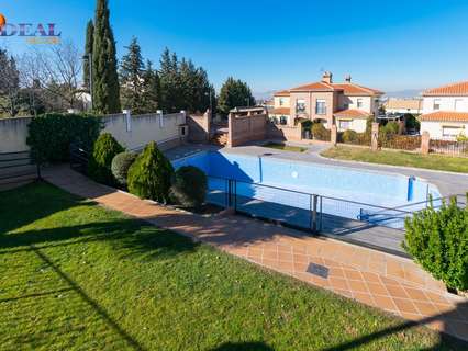 Chalet en venta en La Zubia