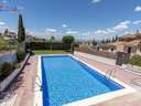 Casa en venta en La Zubia