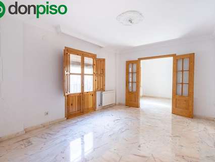 Piso en venta en Granada, rebajado