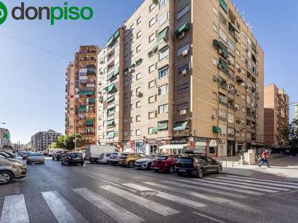 Local comercial en venta en Granada rebajado