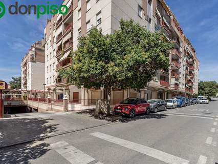 Plaza de parking en venta en Granada