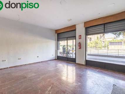 Local comercial en venta en Granada rebajado