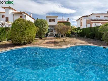 Chalet en venta en La Zubia rebajado