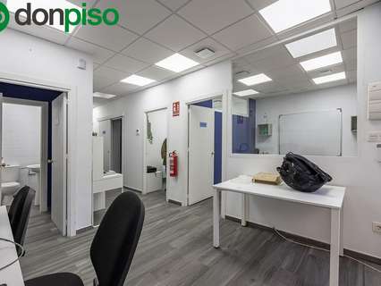 Local comercial en venta en Granada rebajado
