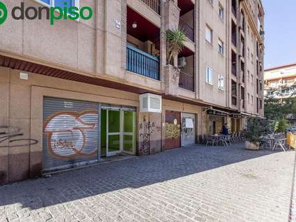 Local comercial en venta en Granada rebajado