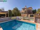 Chalet en venta en La Zubia