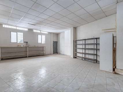 Local comercial en venta en Baza