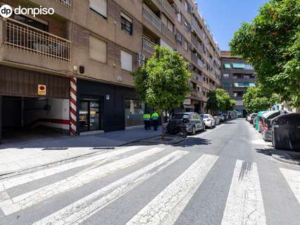Plaza de parking en venta en Granada