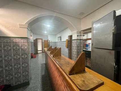 Local comercial en venta en Cádiz rebajado