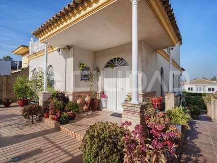 Chalet en venta en Gelves