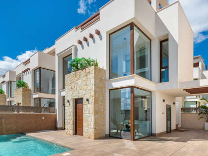 Villa en venta en Los Montesinos zona 03187