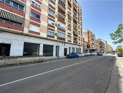 Local comercial en venta en Alzira