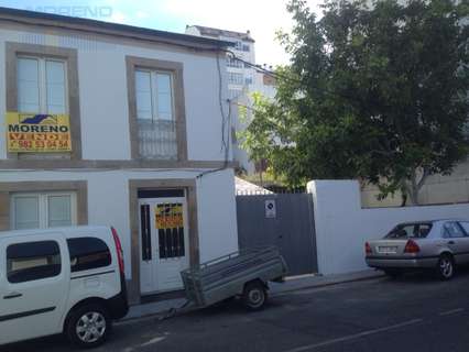 Casa en venta en Sarria, rebajada