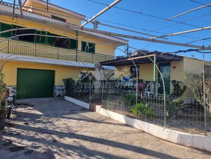 Casa en venta en Arona zona Cabo Blanco, rebajada