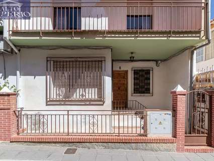 Casa en venta en La Zubia, rebajada
