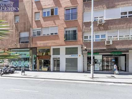 Local comercial en venta en Granada rebajado