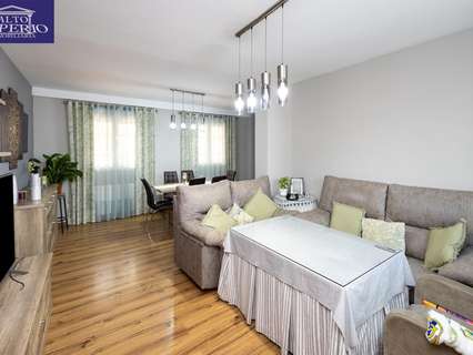 Casa en venta en La Zubia