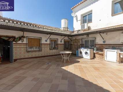 Casa en venta en La Zubia
