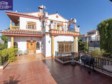 Chalet en venta en La Zubia