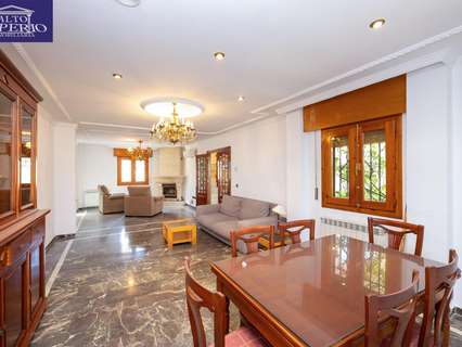 Chalet en venta en Cájar
