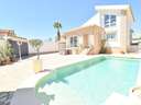 Villa en venta en Los Alcázares